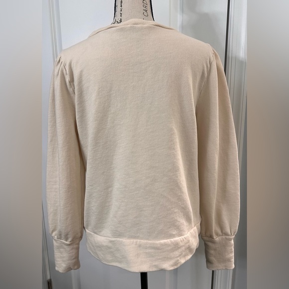 🌟LOFT Cream Sweatshirt🌟 - Picture 5 of 10